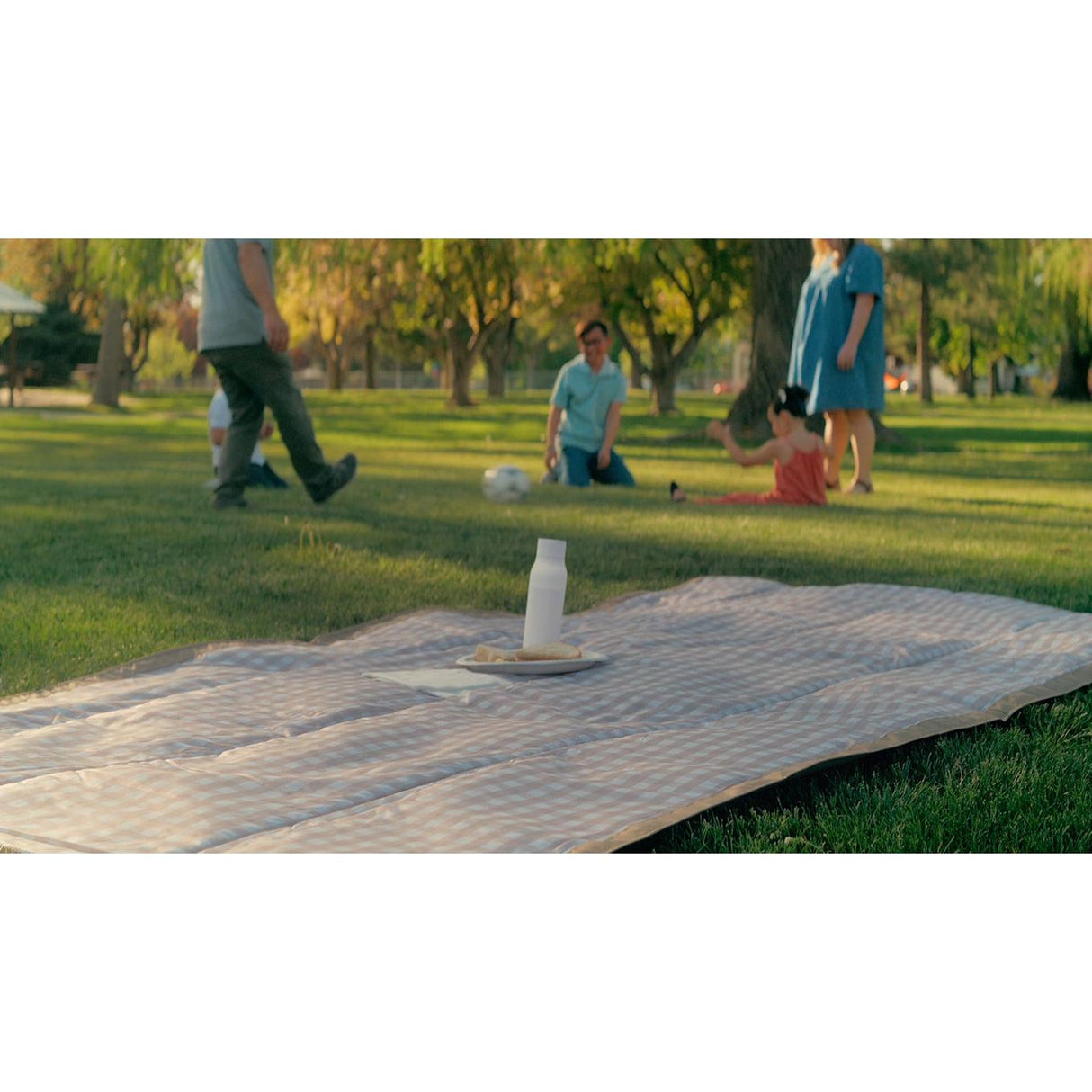 Outdoor Blanket - Beige Buffalo Check - HoneyBug 