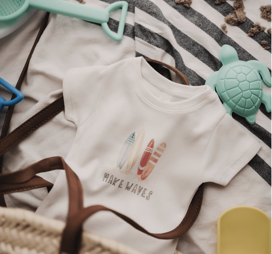 graphic tee | make waves - HoneyBug 