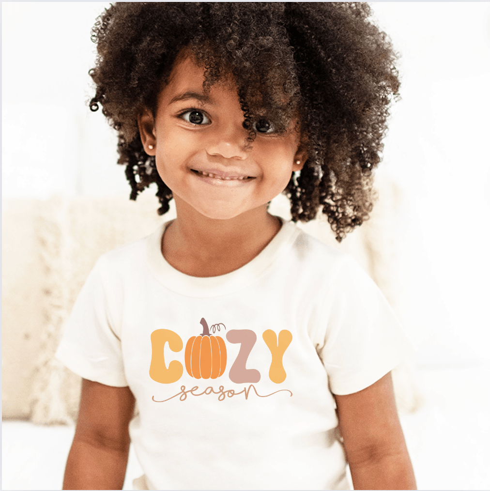 graphic tee | cozy season - HoneyBug 