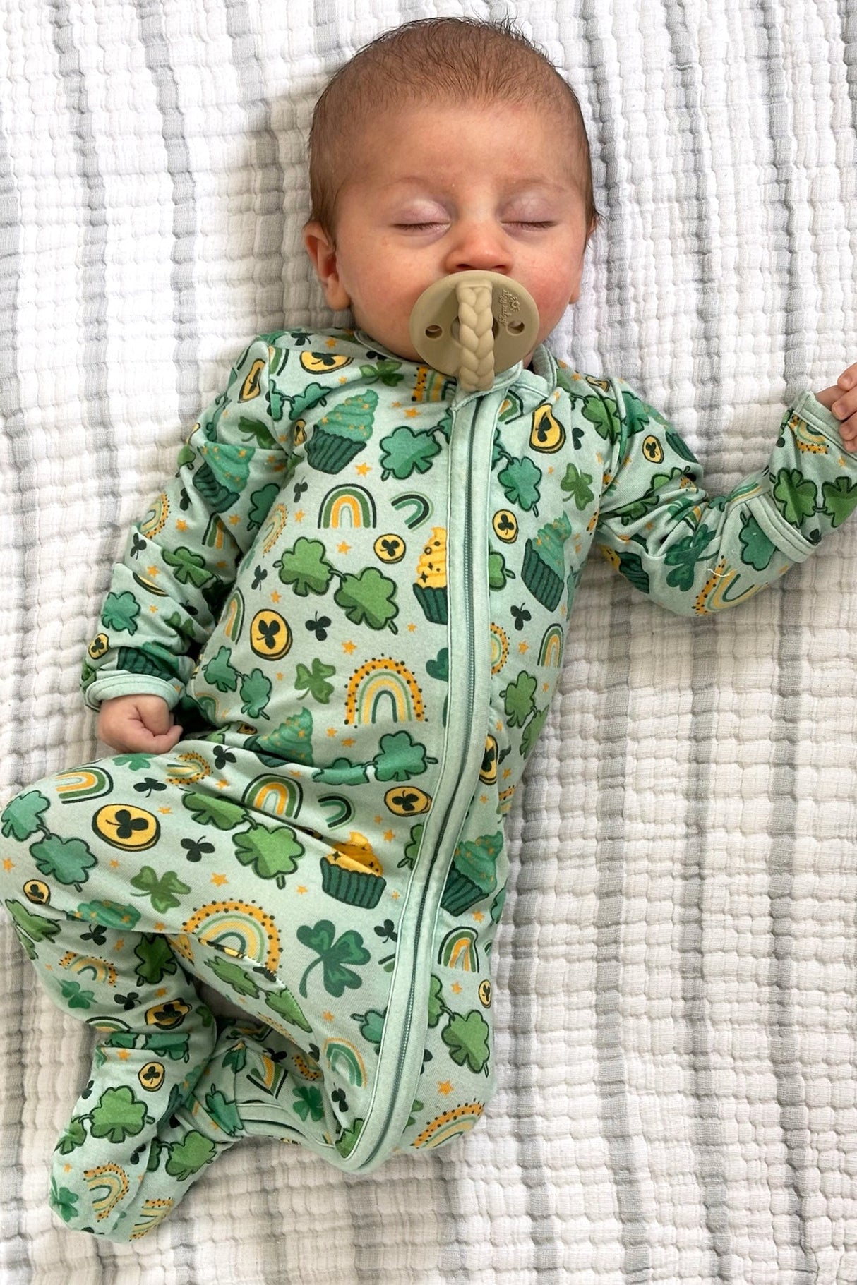 Soft & Stretchy Zipper Footie - St. Patrick's Day - HoneyBug 