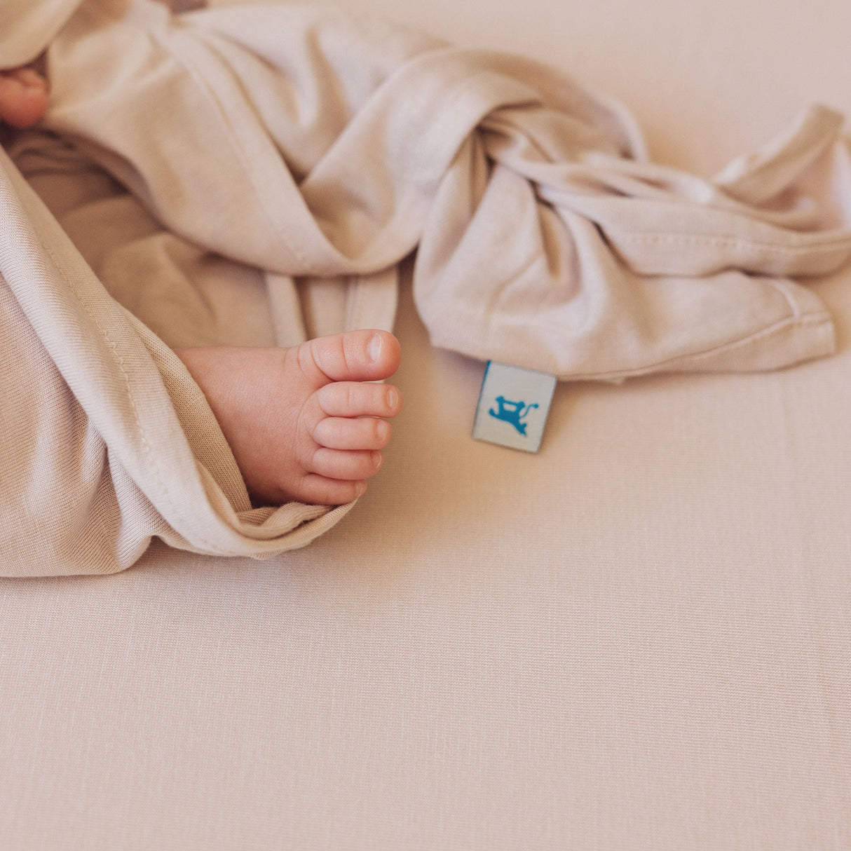 Stretch Knit Crib Sheet - Soft Blush - HoneyBug 