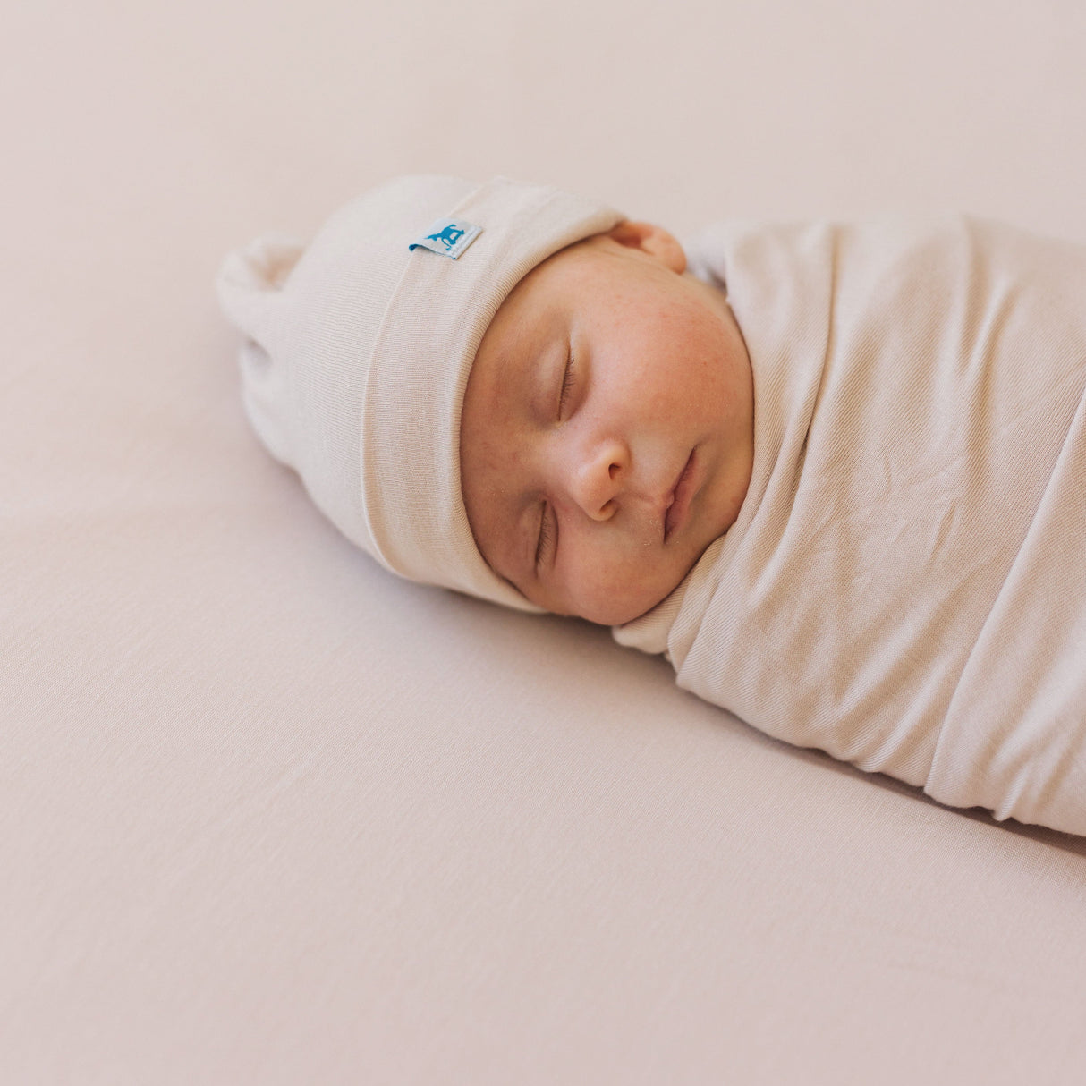 Stretch Knit Crib Sheet - Soft Blush - HoneyBug 