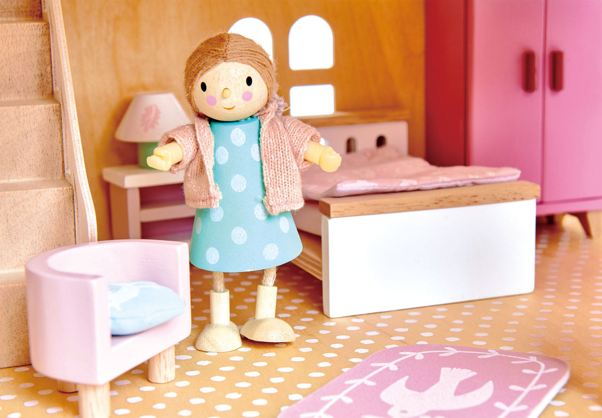 Dolls House Bedroom Furniture - HoneyBug 