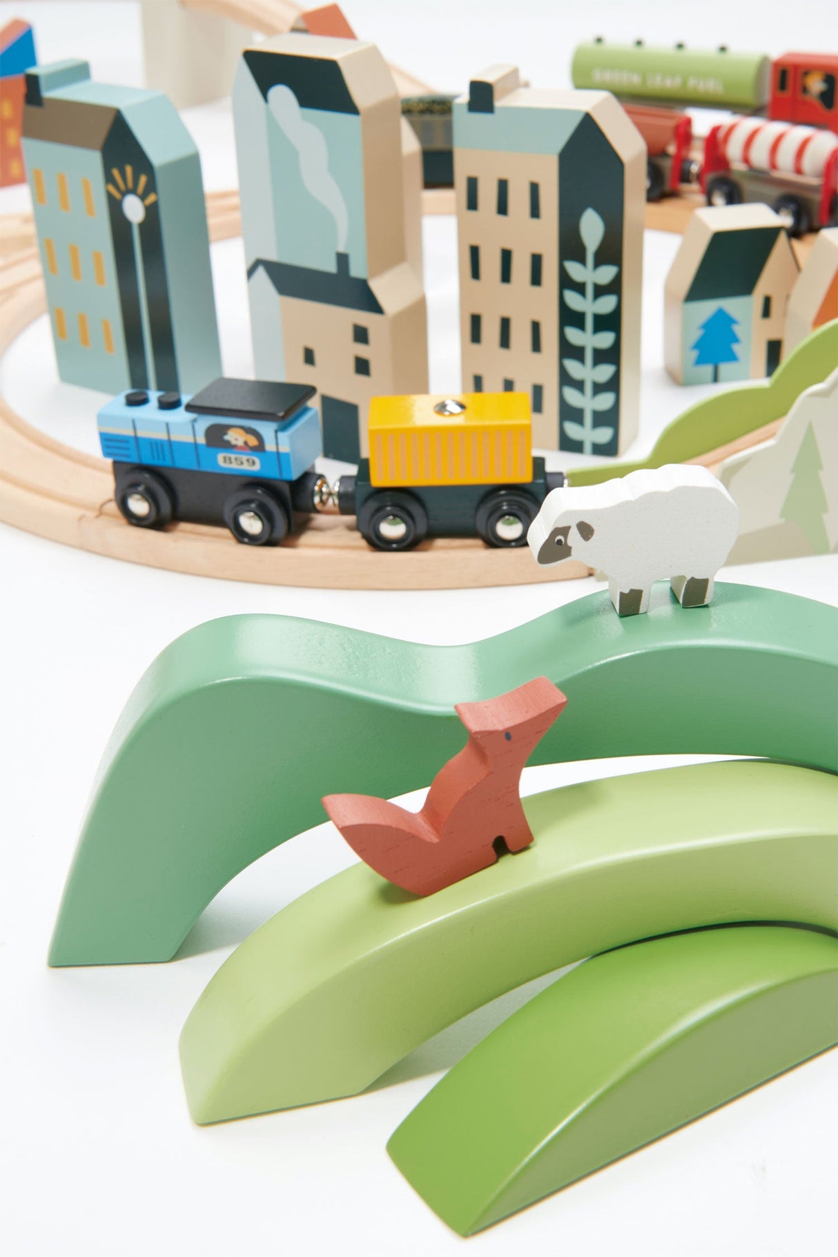 Mountain View Train set - HoneyBug 