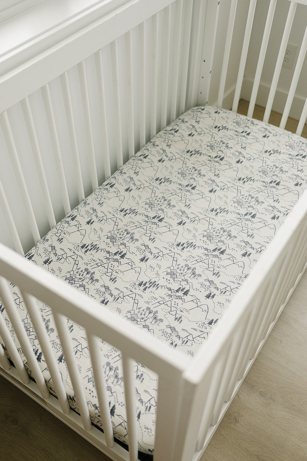 Summit Muslin Crib Sheet - HoneyBug 
