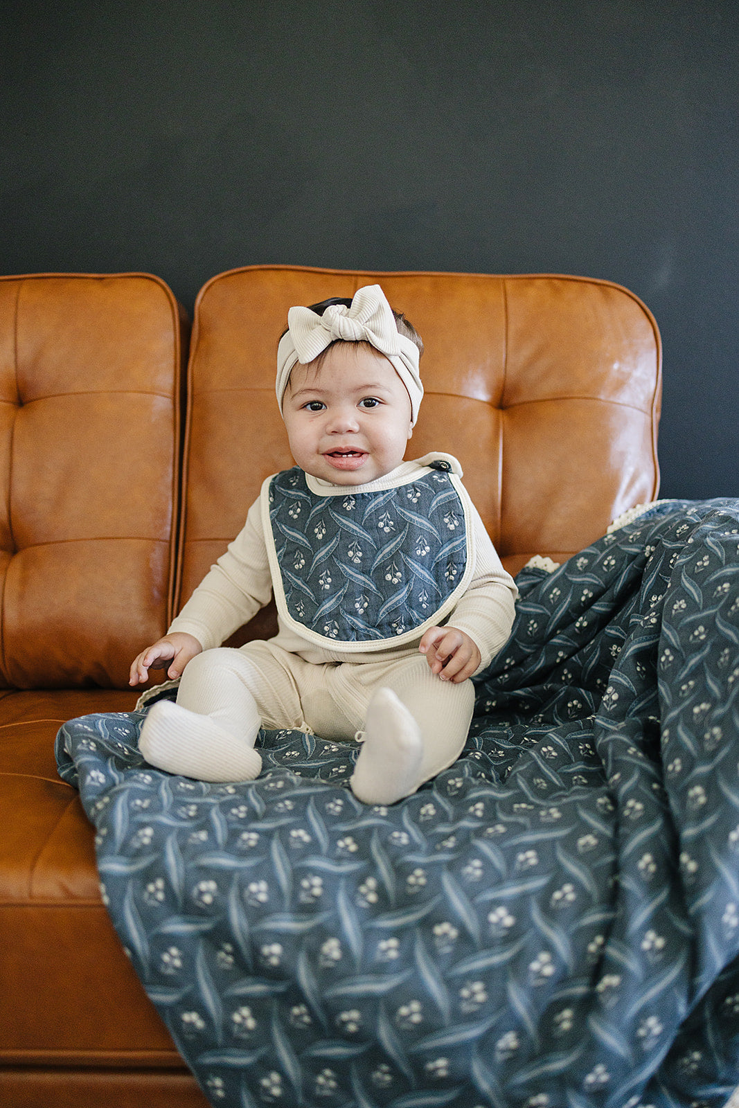 Navy Berry + Cream Berry Lace Muslin Quilt - HoneyBug 