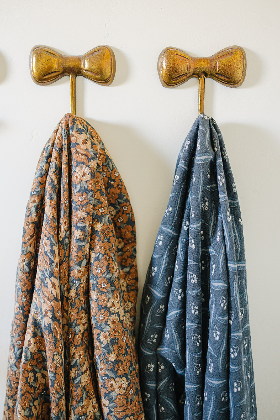 Navy Berry Muslin Swaddle Blanket - HoneyBug 