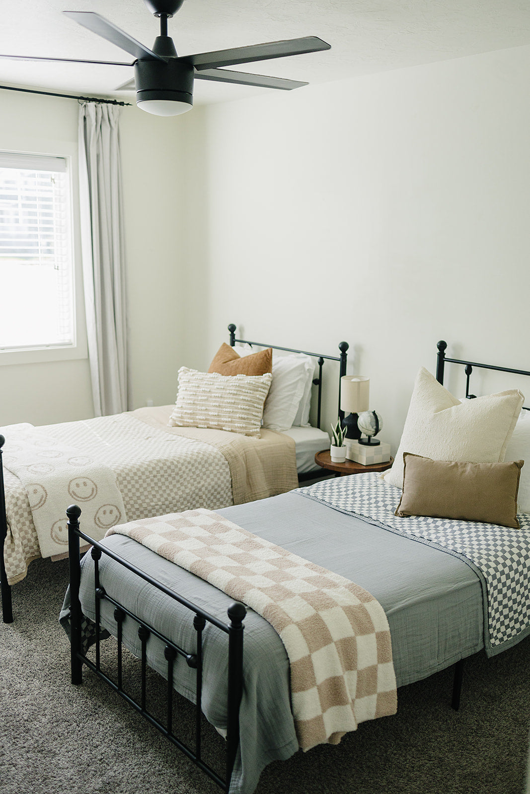 Taupe Checkered Twin Muslin Quilt - HoneyBug 
