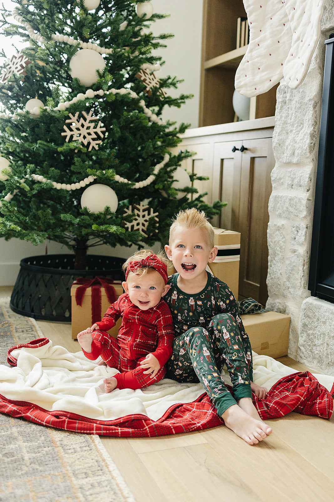 Red Plaid Bamboo Zipper - HoneyBug 