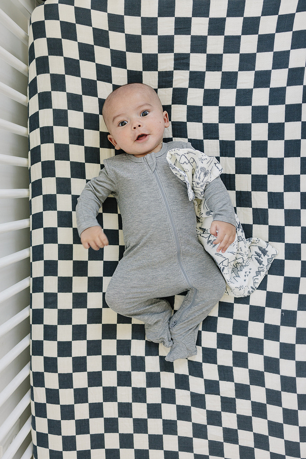 Heather Grey Ribbed Bamboo Zipper - HoneyBug 