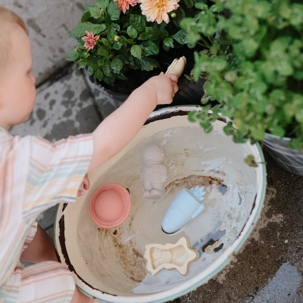 Space Mold Free Bath Play Set - 4 Pack - HoneyBug 