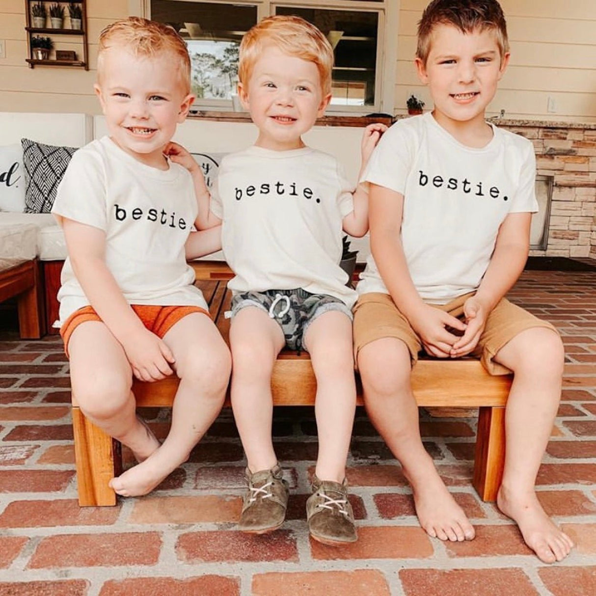 Bestie Organic Kids Graphic T-Shirt Short Sleeve - HoneyBug 