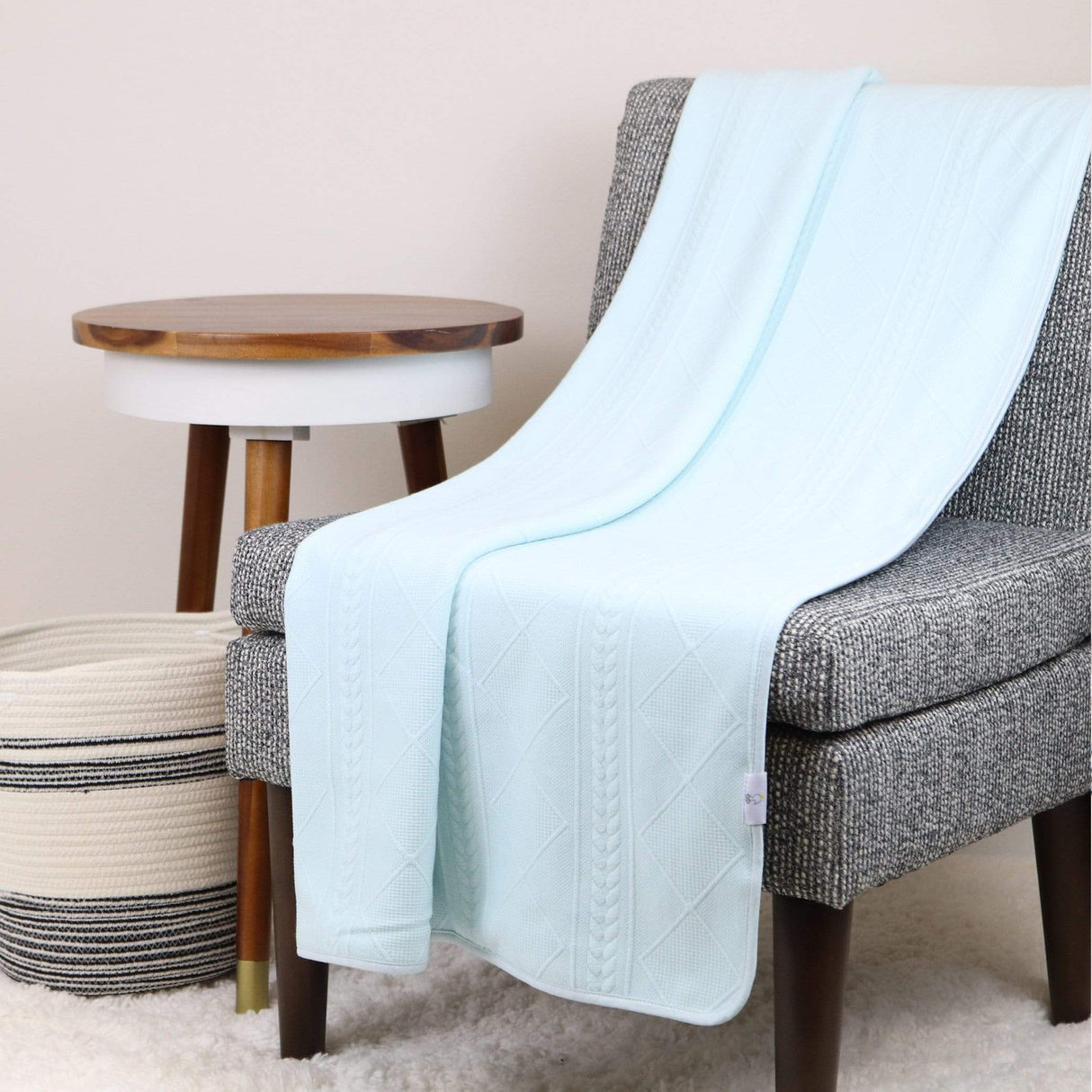 Mint 50" x 60" Full Size Knit Throw - HoneyBug 