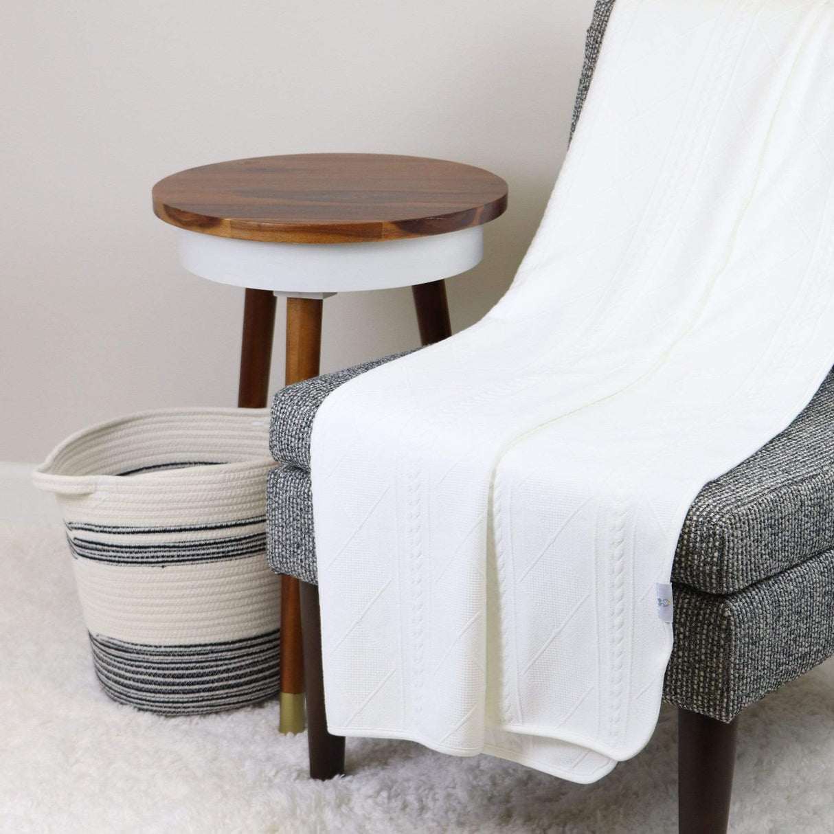 White 50" x 60" Full Size Knit Throw - HoneyBug 