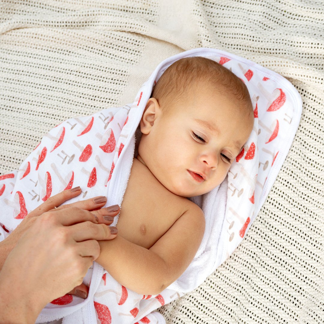 Hooded Towel - The Fun-gis - HoneyBug 