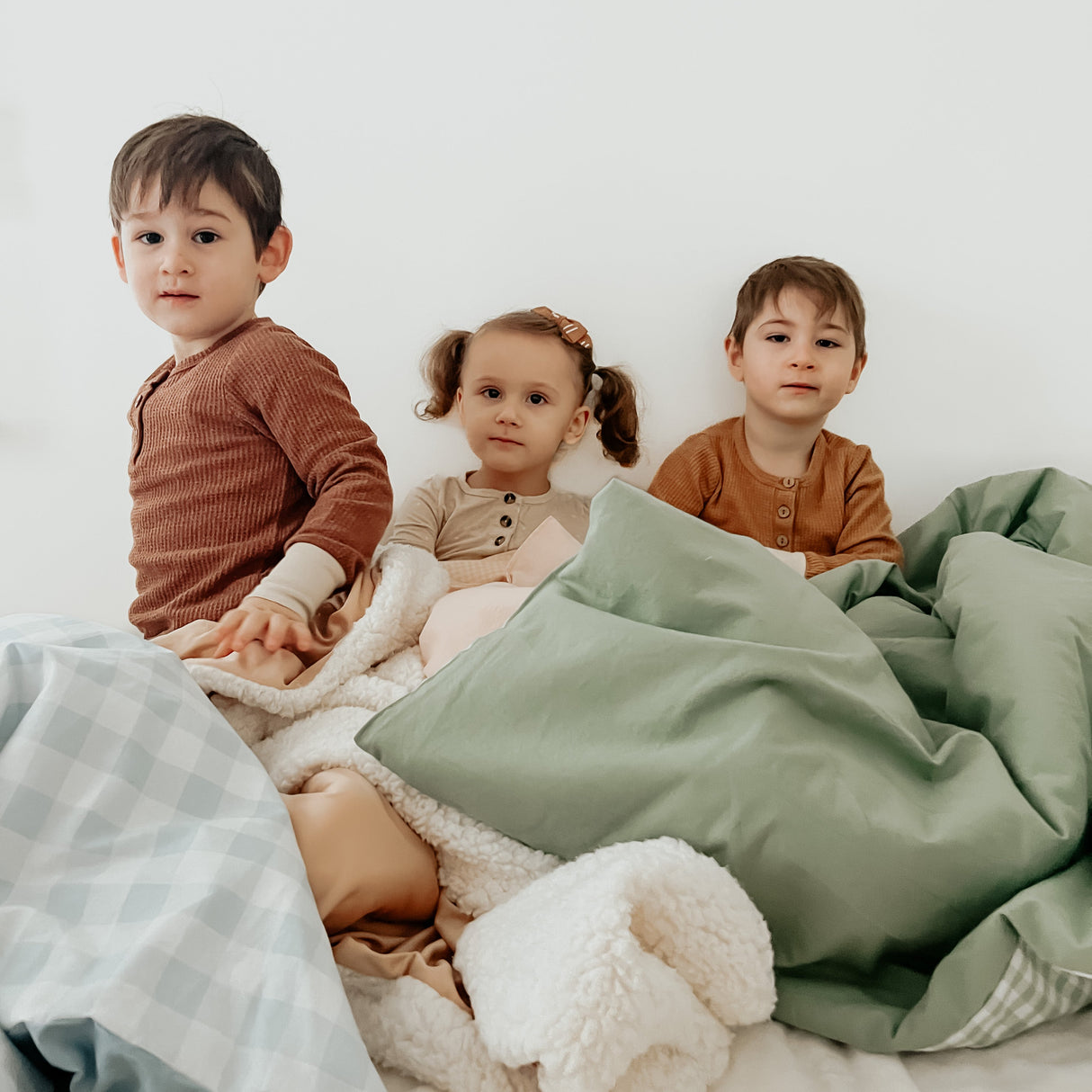 Chestnut Gingham Quilted Blanket