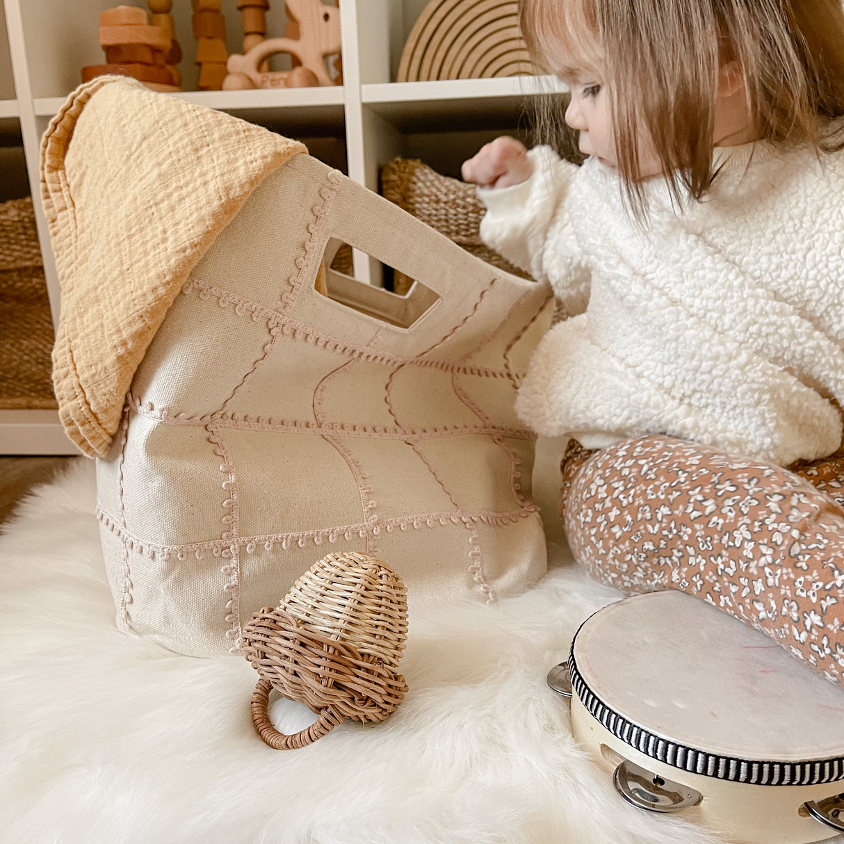 Handmade Canvas Storage Basket Lace - Taupe